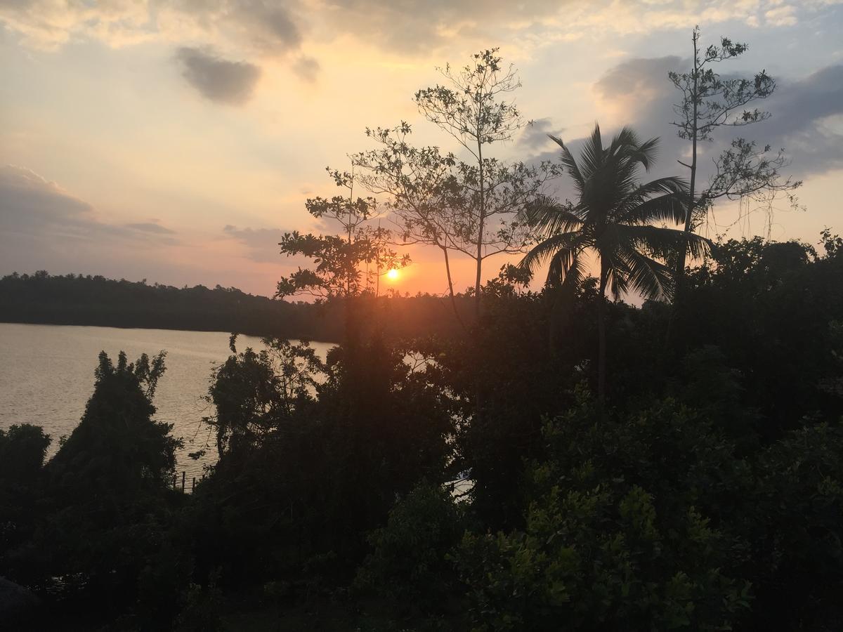 Kadolana Eco Village Balapitiya Esterno foto